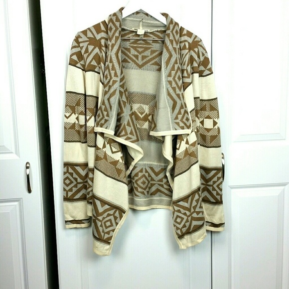 Urban Outfitters Sweaters - Urban Outfitters Staring at Stars sweater,  sz S